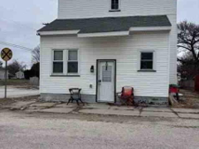 House for sale in Henderson, Illinois