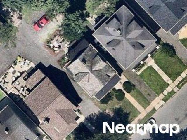 House for sale in Ampere, East Orange