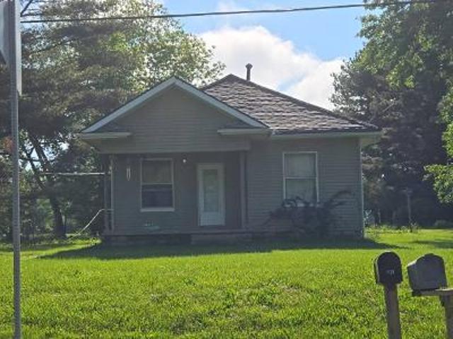 House for sale in Carterville