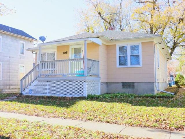 House for sale in Grant Park, Illinois