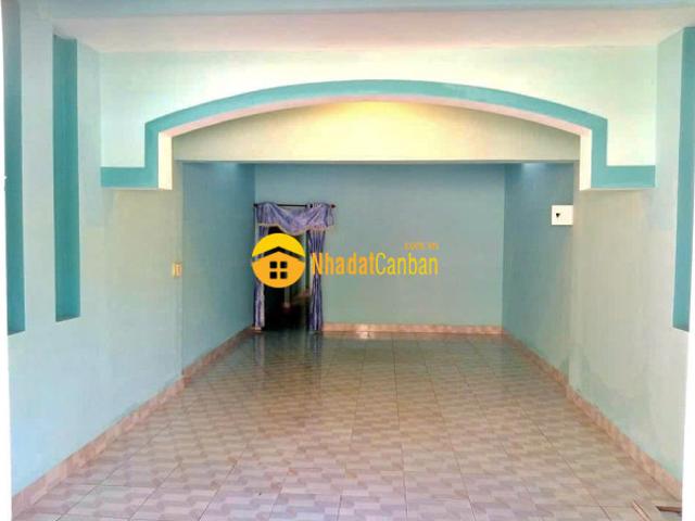 Nhà mặt phố bán