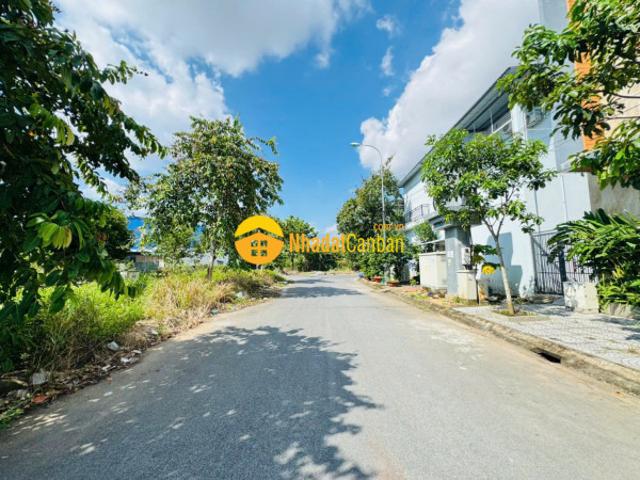Mặt bằng bán