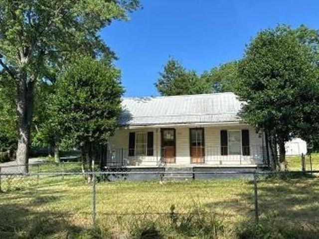 House for sale in Englewood