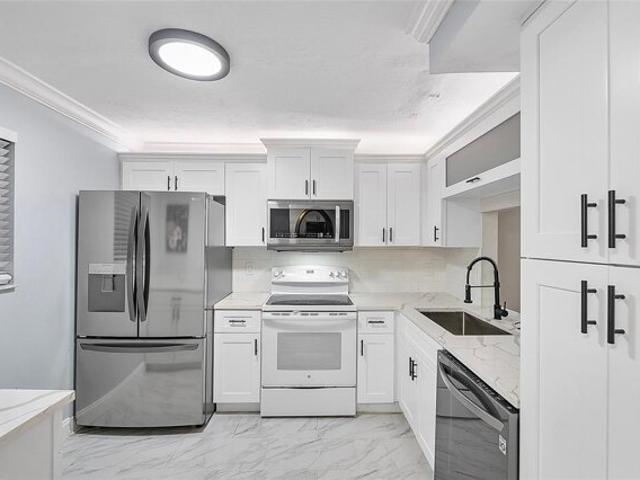 Condo for sale in Sunrise