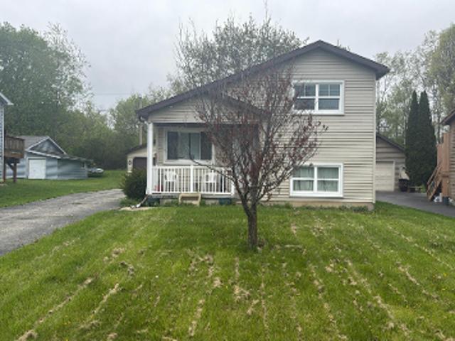 House for sale in Beach Park, Lake County
