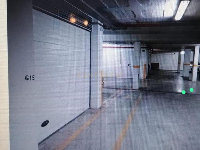 Garagem venda em Armação De Pêra, Faro