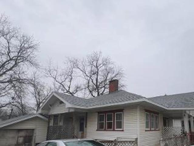 House for sale in Creston House for sale in Creston