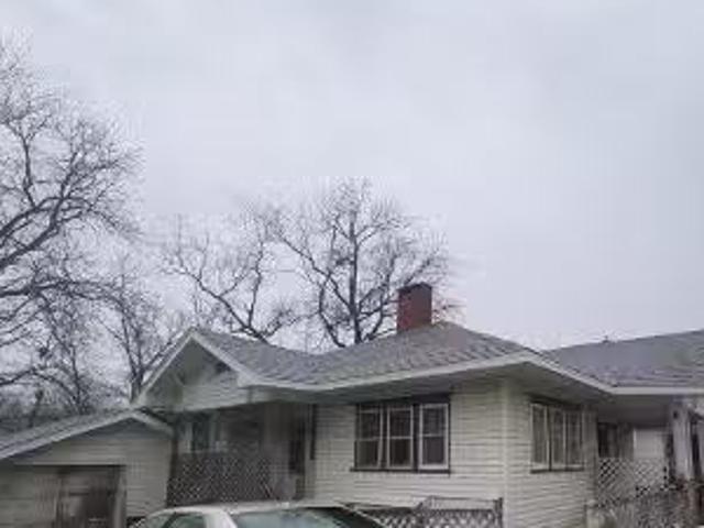 House for sale in Creston House for sale in Creston