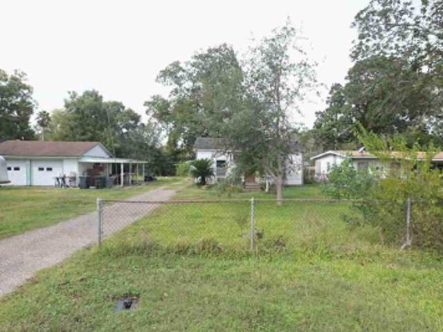 House for sale in Clute, Texas
