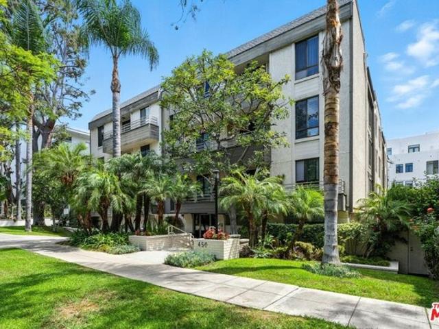 Condo for sale in Beverly Hills, California