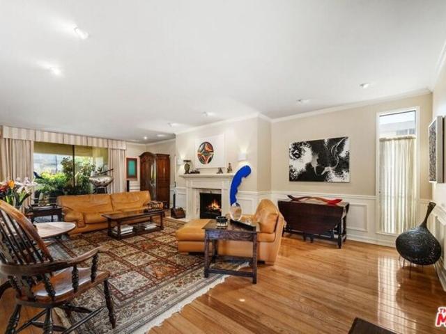 Condo for sale in Beverly Hills, California
