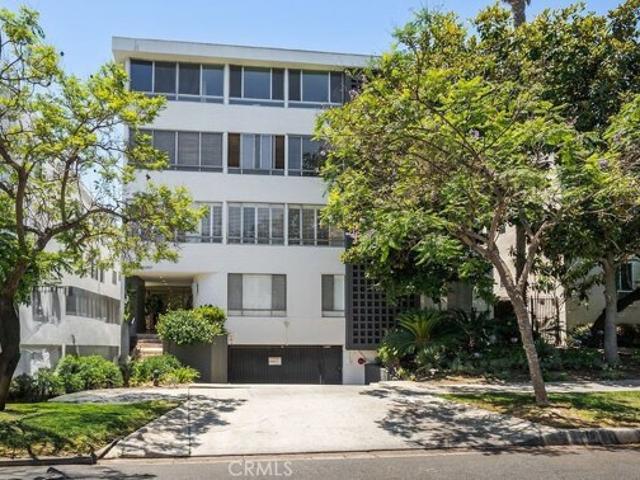 Condo for sale in Beverly Hills, California