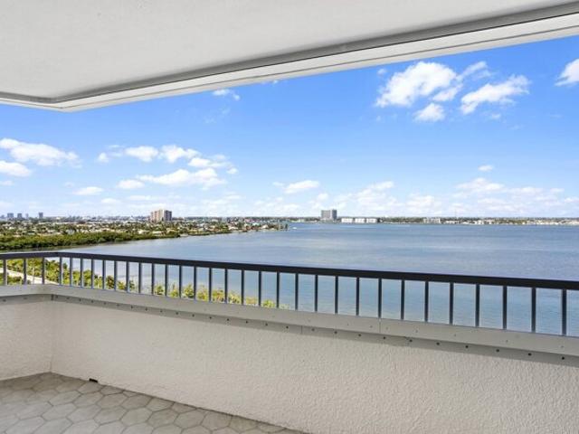 Condo for sale in Riviera Beach