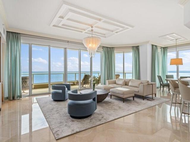Condo for sale in Riviera Beach
