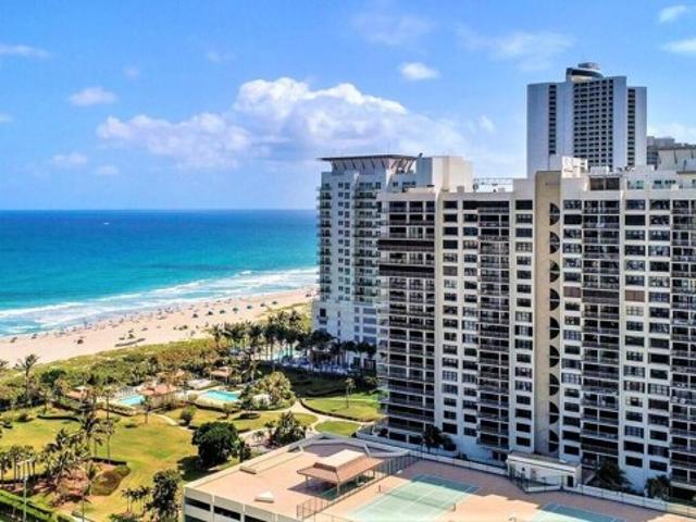 Condo for sale in Riviera Beach
