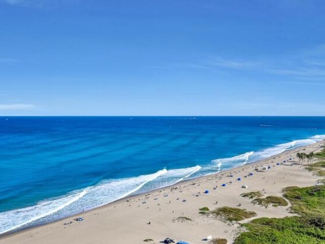 Condo for sale in Riviera Beach