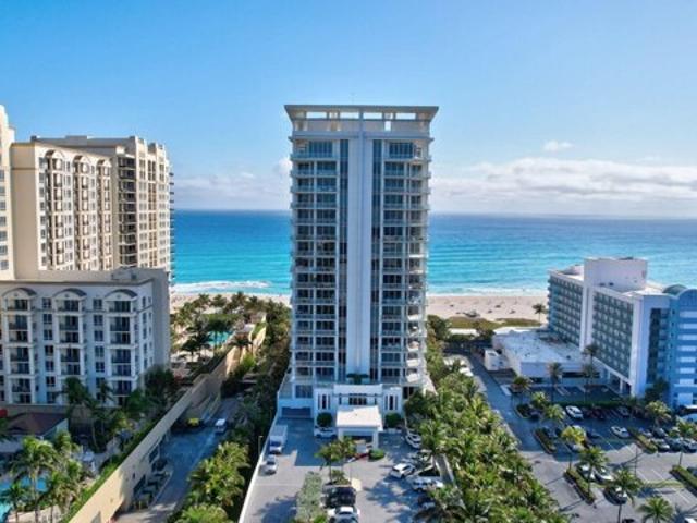 Condo for sale in Riviera Beach