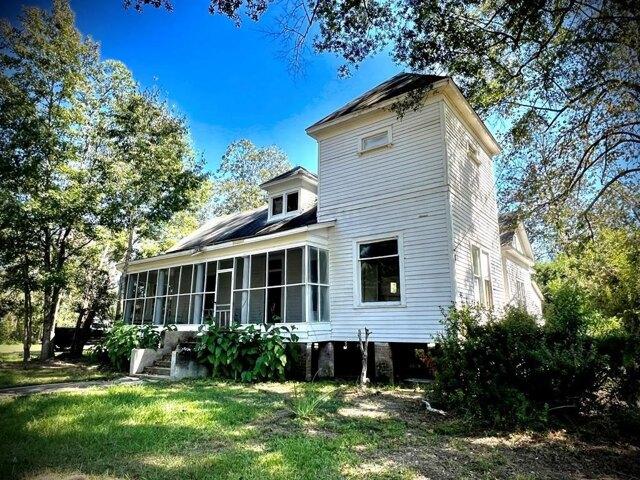 House for sale in Liberty