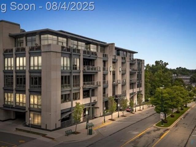 Condo for sale in Birmingham