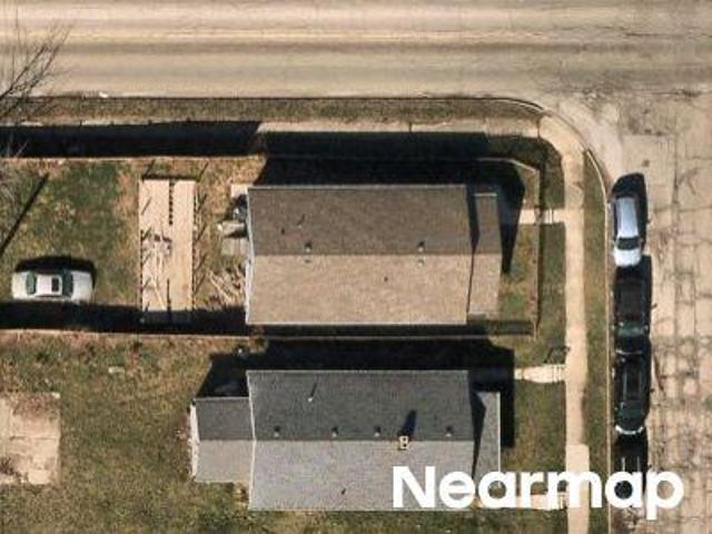 House for sale in Near Eastside, Camby