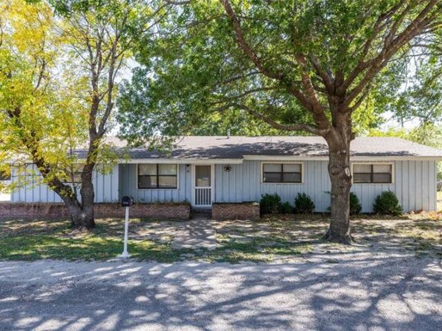 House for sale in Comanche, Texas