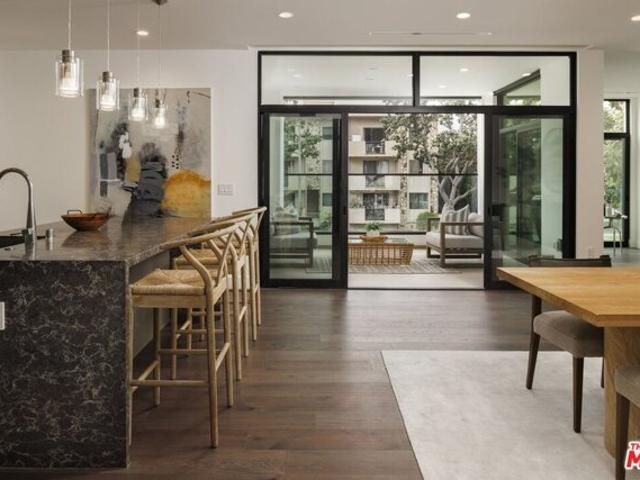 Condo for sale in Beverly Hills, California