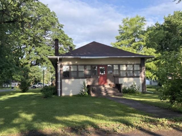 House for sale in Manito, Illinois
