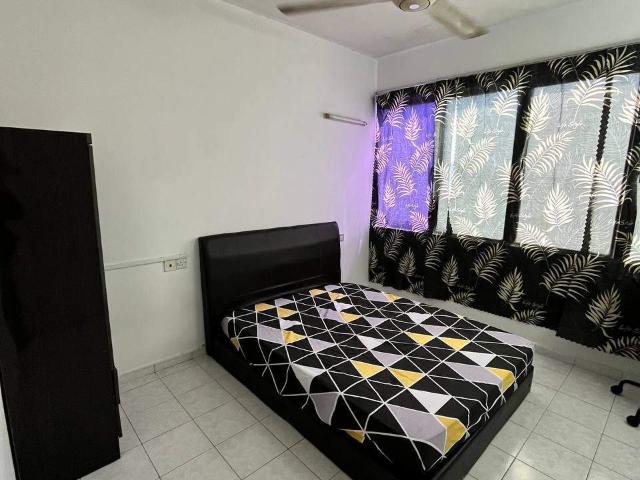 Room for rent in Sungai Gelugor, George Town