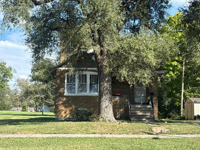 House for sale in East St. Louis, Saint Clair County