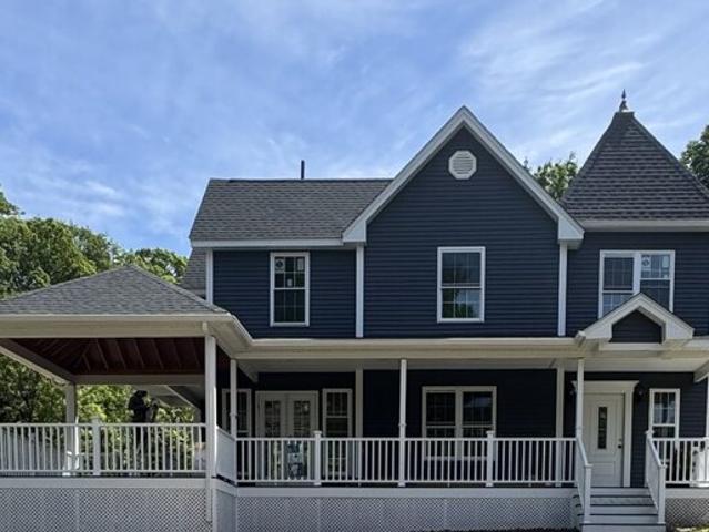 House for sale in Ellington