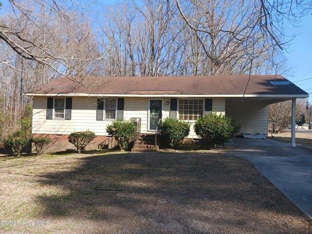 House for sale in Elm City