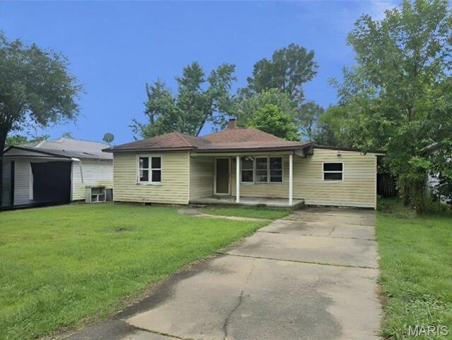 House for sale in Dexter