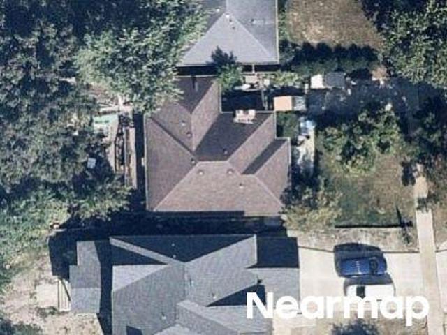 Property for sale in Clarendon Hills, Illinois