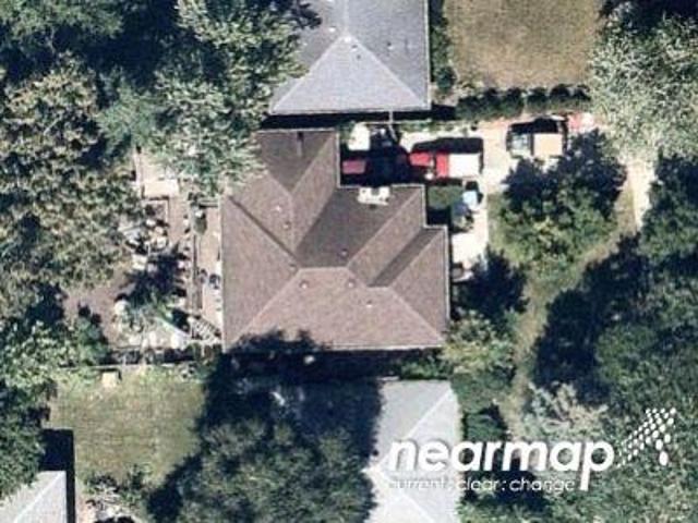 House for sale in Clarendon Hills
