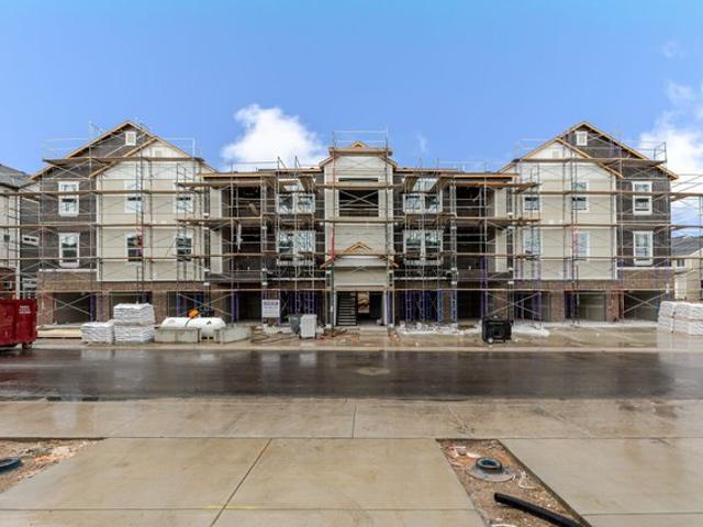 Condo for sale in Saratoga Springs, Utah