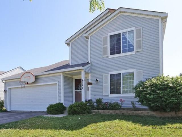 House for sale in Round Lake