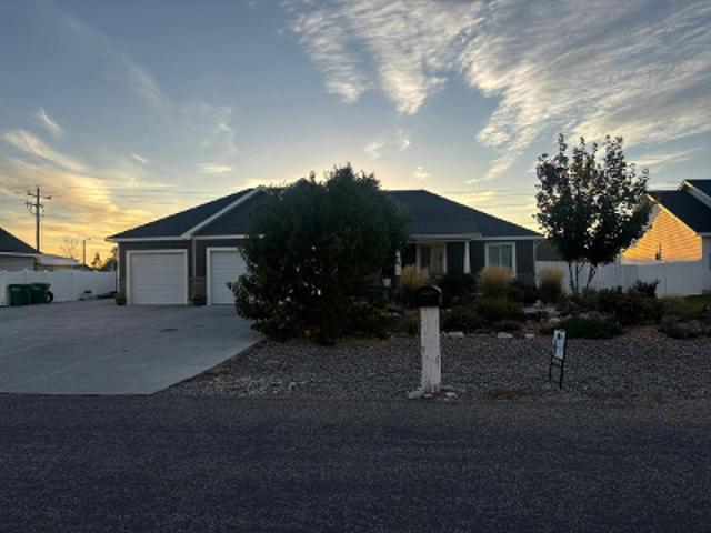 House for sale in Ammon, Bonneville County