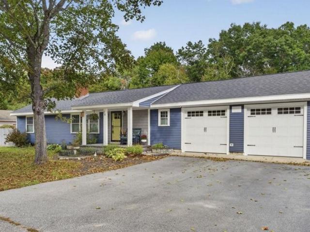House for sale in Hooksett, Merrimack County