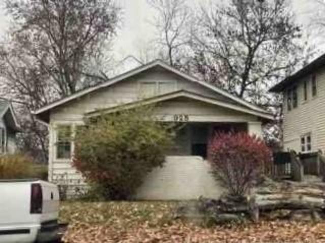 House for sale in Near Eastside, Camby