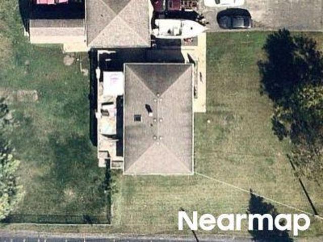 House for sale in Mchenry, Illinois