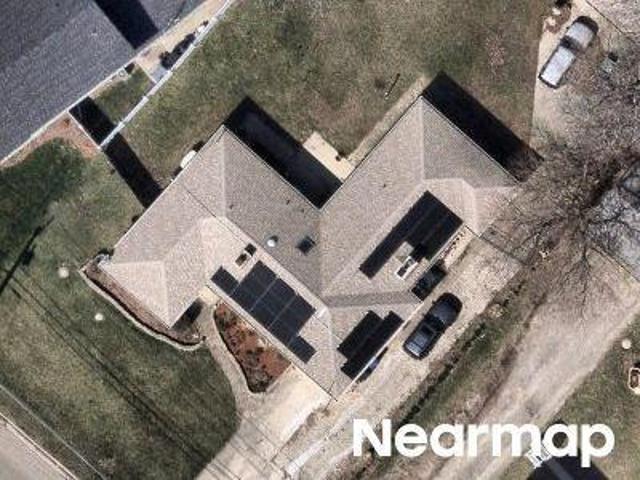 House for sale in Mchenry, Illinois