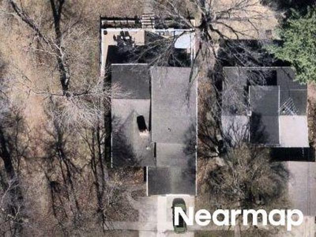 House for sale in Mchenry, Illinois