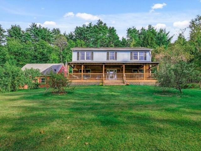 House for sale in Walpole, Cheshire County