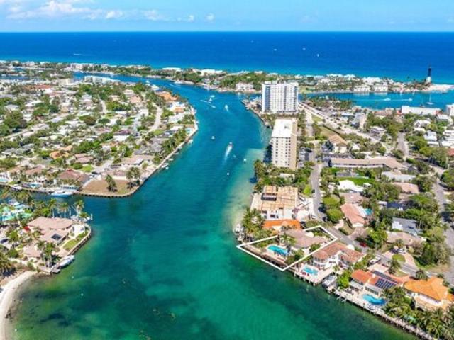 House for sale in Pompano Beach
