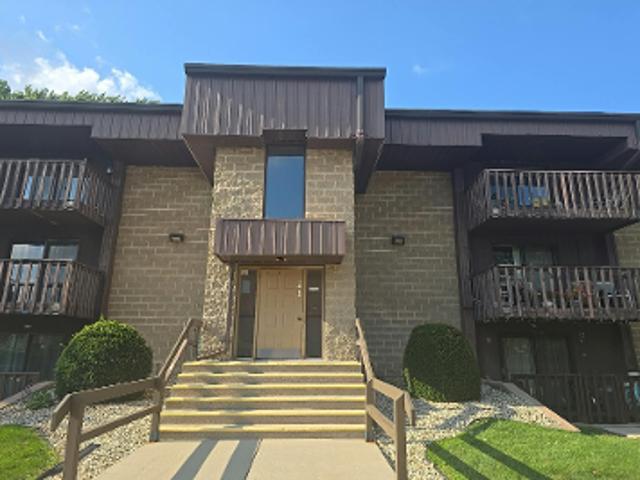 Condo for sale in Crest Hill, Illinois