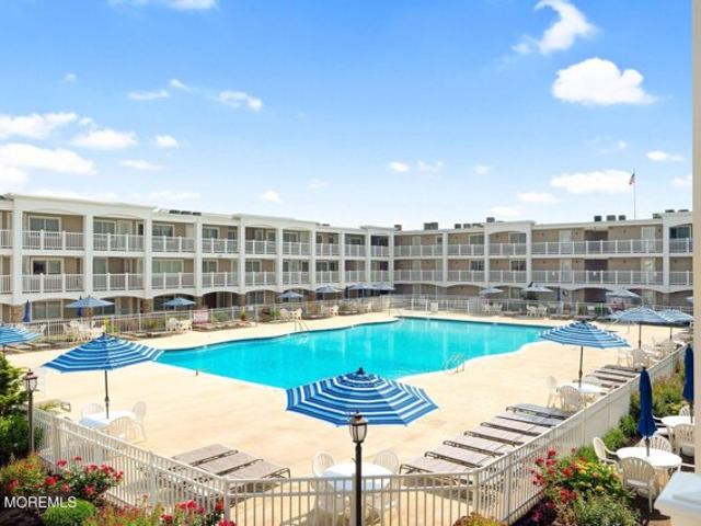 Condo for sale in Mantoloking