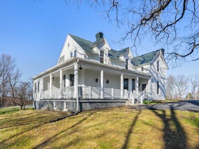 House for sale in Front Royal