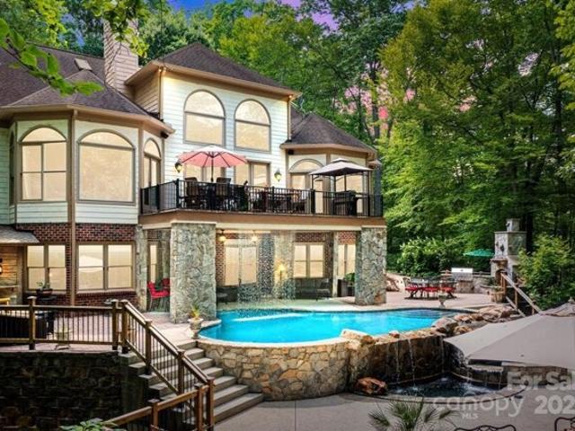 House for sale in Catawba
