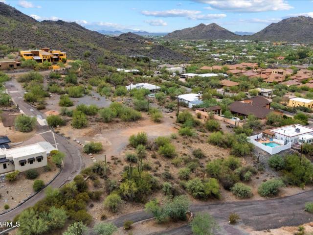 Land for sale in Cave Creek, Arizona