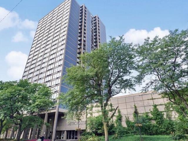 Condo for sale in Chicago, Illinois